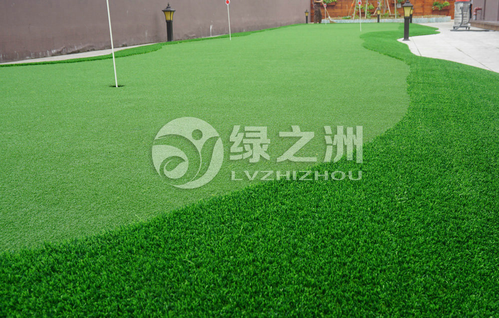 華夏集團(tuán)樓頂高爾夫